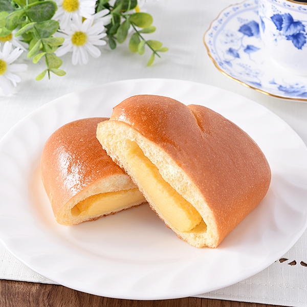ファミマ・ザ・クリームパン