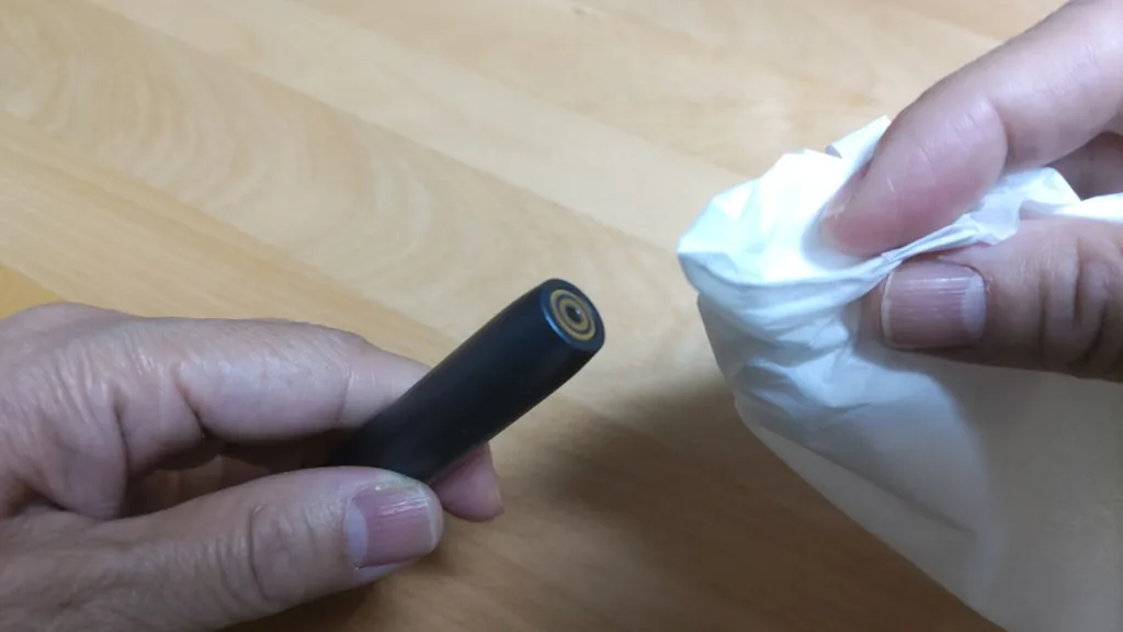 アイコスイルマのホルダーの底面の掃除方法