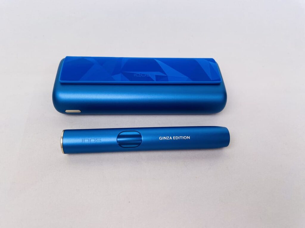 ホルダーと本体