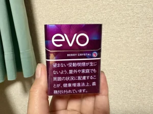 エボ・ベリー・クリスタル・プルーム用のパッケージ（レビュー撮影時）