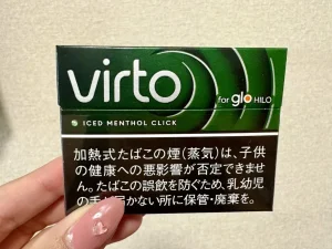 ヴァルト・アイスド・メンソール・クリックのパッケージ(レビュー撮影時)