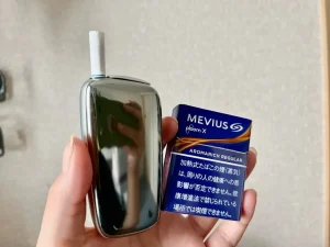 メビウス・アロマリッチ・レギュラー・プルーム用のパッケージ（レビュー撮影時）
